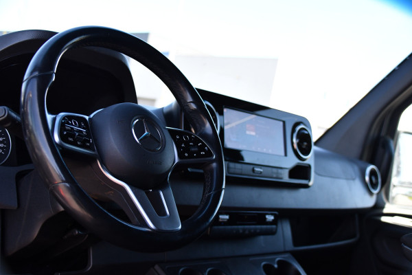 Mercedes-Benz Sprinter 319 V6 3.0 CDI L2H2 PB Edition Cruise, 360 Camera, Carplay, LED, 3500kg Trekhaak, 10,5'' Mbux, 190pk, Automaat, Voorruit verwarming, Uniek!