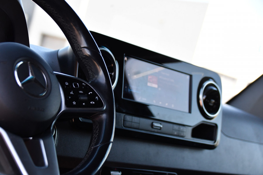 Mercedes-Benz Sprinter 319 V6 3.0 CDI L2H2 PB Edition Cruise, 360 Camera, Carplay, LED, 3500kg Trekhaak, 10,5'' Mbux, 190pk, Automaat, Voorruit verwarming, Uniek!