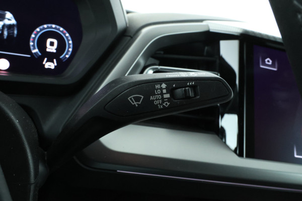 Audi Q4 e-tron 45 quattro S edition 77 kWh 265PK, S-line! Leer, Climate,