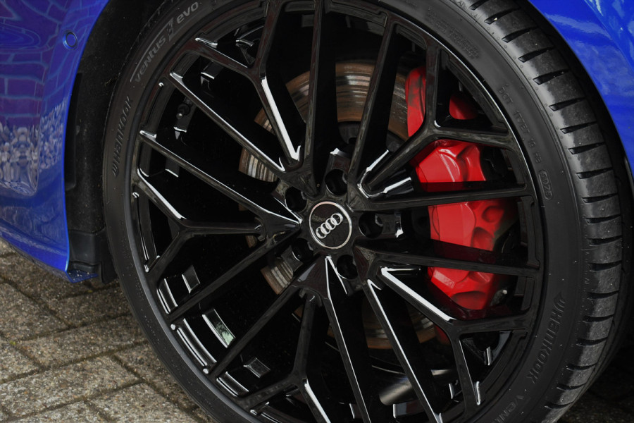 Audi A6 Limousine 55 TFSI e quattro Competition Pano Ultra-blau HUD ACC B&O