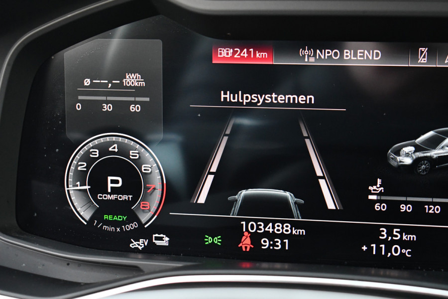 Audi A6 Limousine 55 TFSI e quattro Competition Pano Ultra-blau HUD ACC B&O