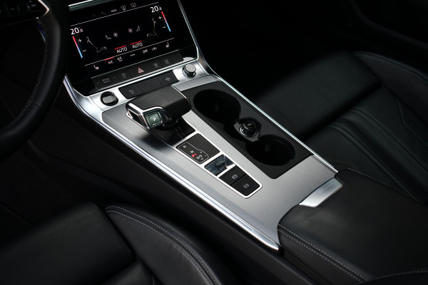 Audi A6 Limousine 55 TFSI e quattro Competition Pano Ultra-blau HUD ACC B&O