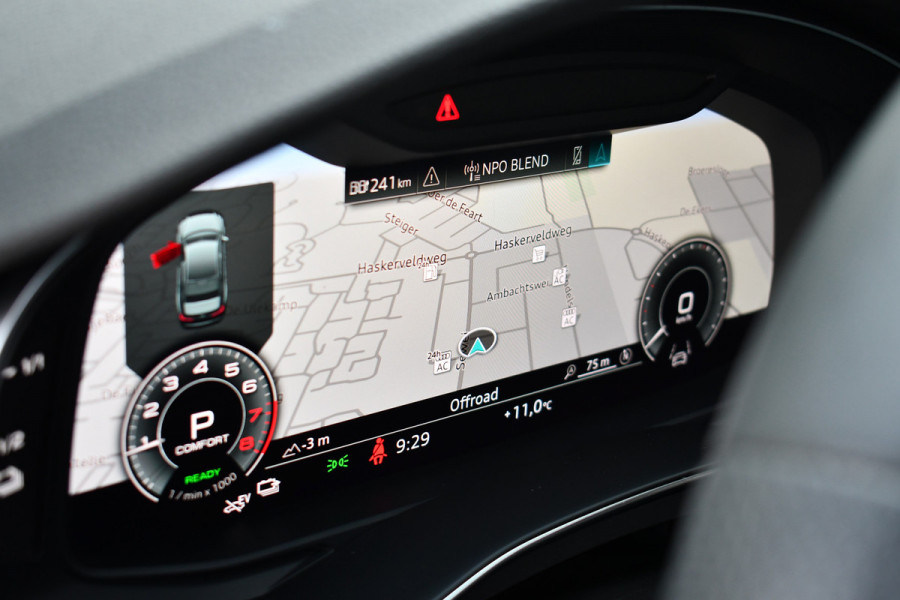 Audi A6 Limousine 55 TFSI e quattro Competition Pano Ultra-blau HUD ACC B&O