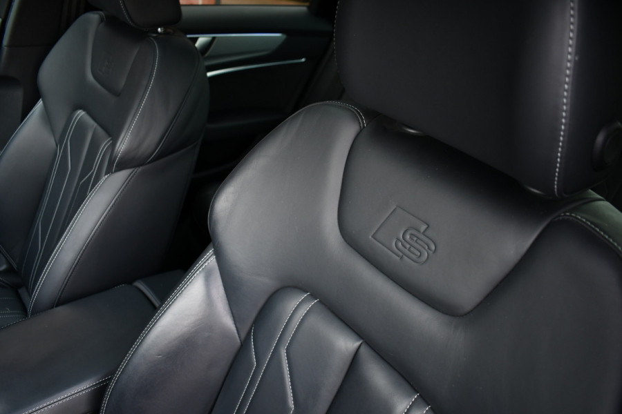 Audi A6 Limousine 55 TFSI e quattro Competition Pano Ultra-blau HUD ACC B&O