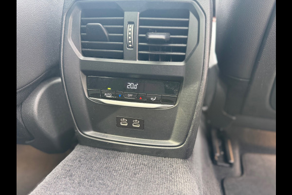 BMW 3 Serie Touring 320e Panorama XDrive Leder LED Stoelverw.