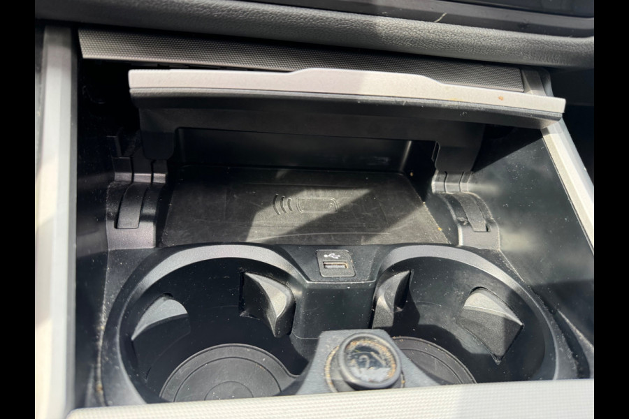 BMW 3 Serie Touring 320e Panorama XDrive Leder LED Stoelverw.