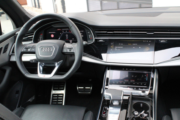 Audi Q7 4.0 TDI SQ7 quattro / Pano / 7-pers / Luchtvering / 4W-Sturing / Massage / Vol Opties / NIEUWSTAAT