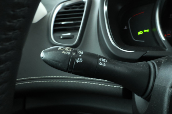 Renault Scénic 1.3 TCe Bose Navigatie, Climate, Trekhaak,