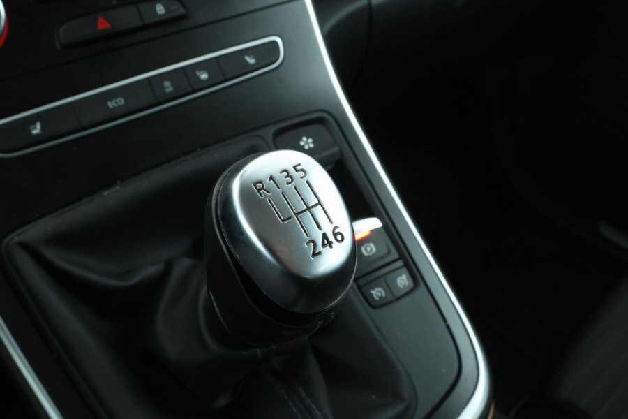 Renault Scénic 1.3 TCe Bose Navigatie, Climate, Trekhaak,