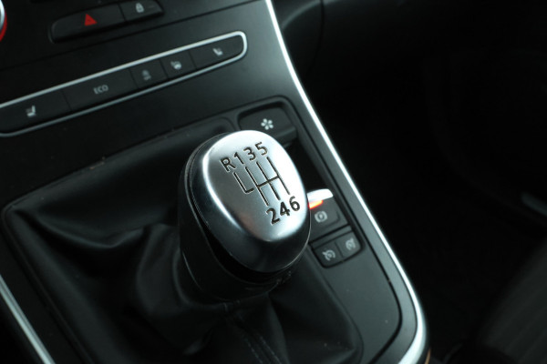 Renault Scénic 1.3 TCe Bose Navigatie, Climate, Trekhaak,