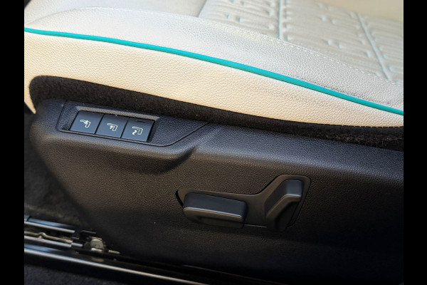 Fiat 600E La Prima 54 kWh, achteruitrijcamera,lederen interieur, stoelverwarming, 9360 km, 1 e eigenaar