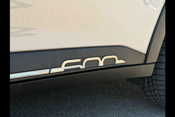 Fiat 600E La Prima 54 kWh, achteruitrijcamera,lederen interieur, stoelverwarming, 9360 km, 1 e eigenaar