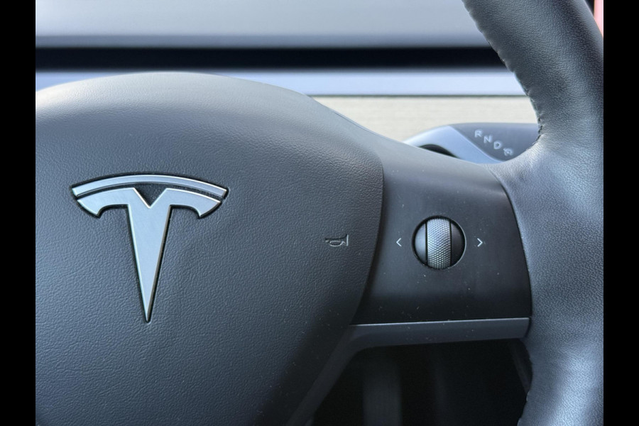 Tesla Model 3 Long Range AWD 75 kWh SoH 99,5%|2e Eigenaar|Navi|Pano|Camera|Leder|Clima|Cruise|N.A.P|APK tot 06-2027