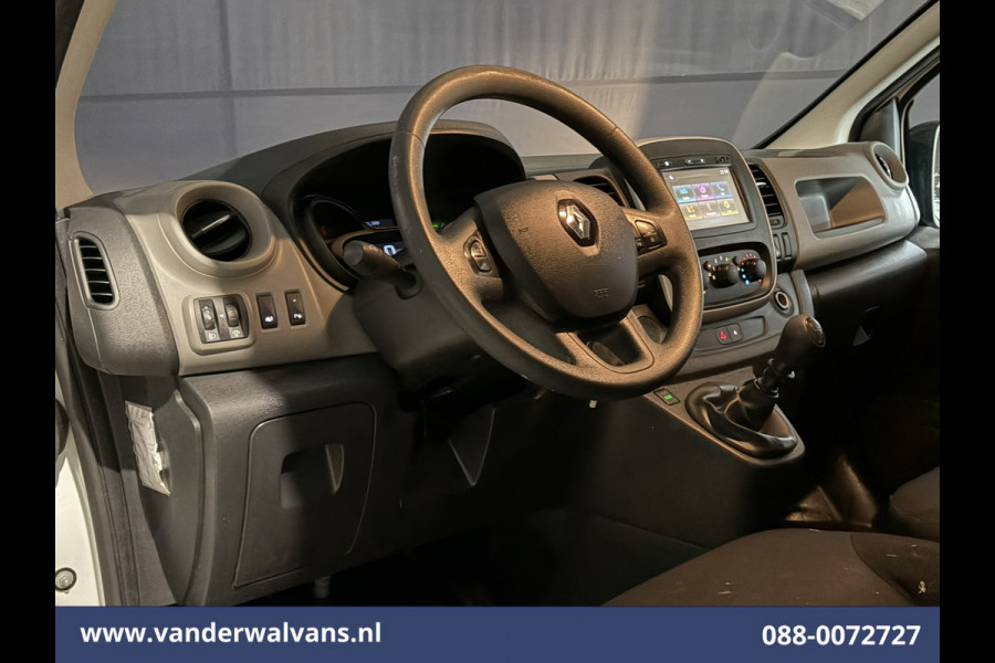 Renault Trafic 1.6 dCi 122pk L2H1 Euro6 Airco | Imperiaal | Trekhaak | Navigatie | LM velgen | Cruisecontrol Parkeersensoren, Bijrijdersbank