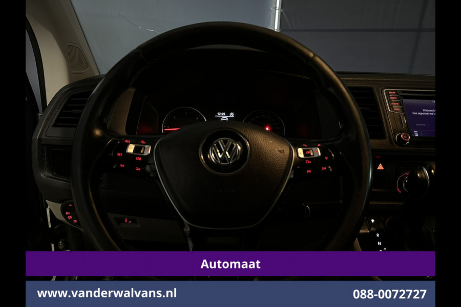 Volkswagen Transporter 2.0 TDI 150pk Automaat L2H1 Euro6 Airco | Apple Carplay | LED | Cruisecontrol | 2500kg Trekhaak | Android Auto, Parkeersensoren, Bijrijdersbank