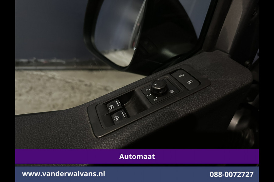 Volkswagen Transporter 2.0 TDI 150pk Automaat L2H1 Euro6 Airco | Apple Carplay | LED | Cruisecontrol | 2500kg Trekhaak | Android Auto, Parkeersensoren, Bijrijdersbank