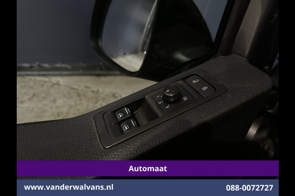 Volkswagen Transporter 2.0 TDI 150pk Automaat L2H1 Euro6 Airco | Apple Carplay | LED | Cruisecontrol | 2500kg Trekhaak | Android Auto, Parkeersensoren, Bijrijdersbank