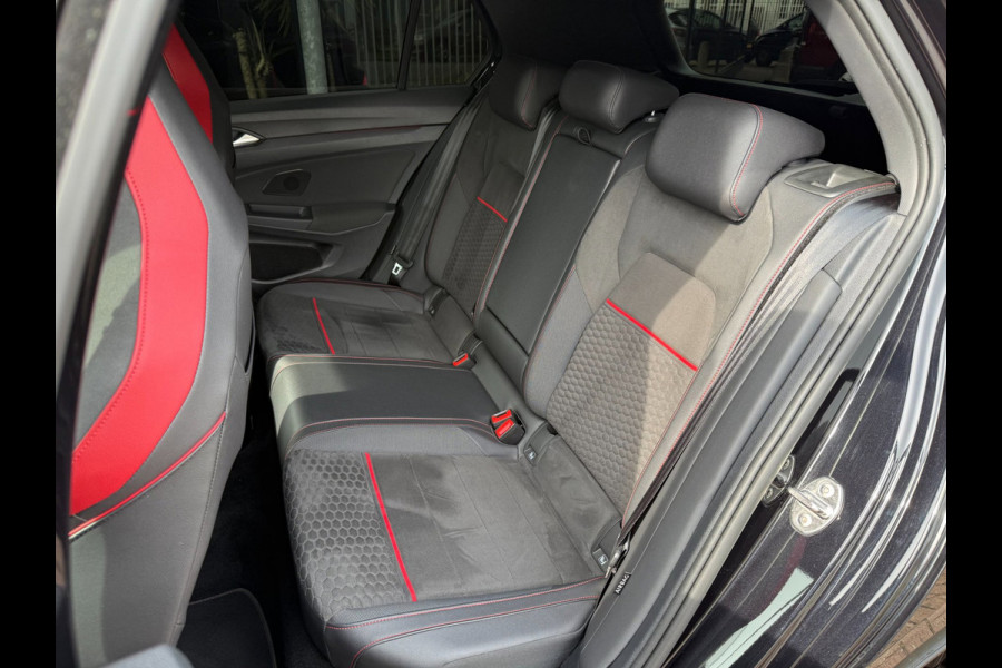 Volkswagen Golf 2.0 TSI GTI Clubsport | DSG | Pano | 300PK!