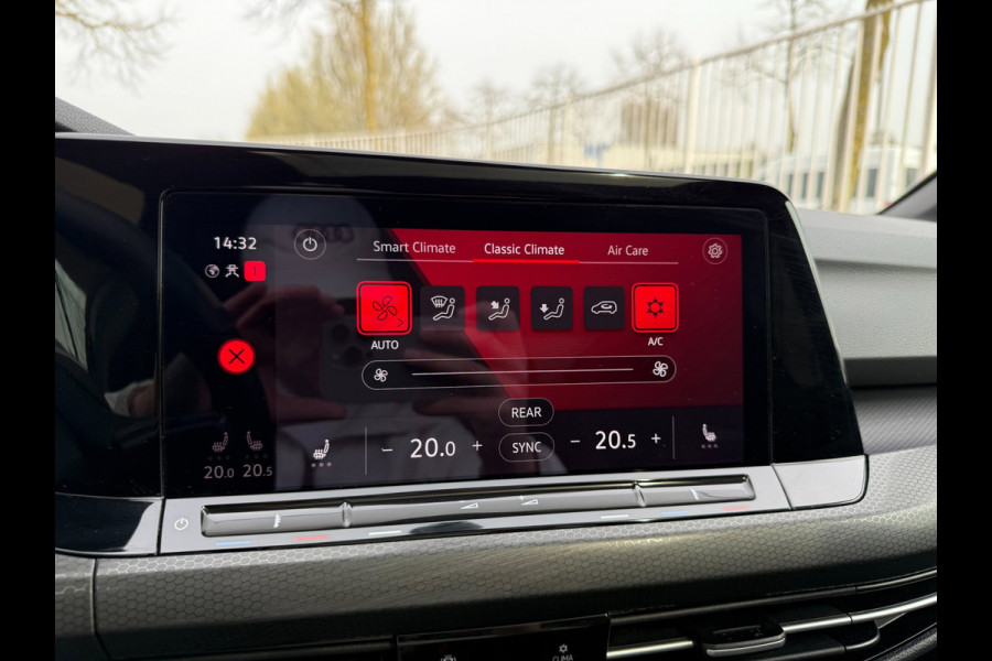 Volkswagen Golf 2.0 TSI GTI Clubsport | DSG | Pano | 300PK!