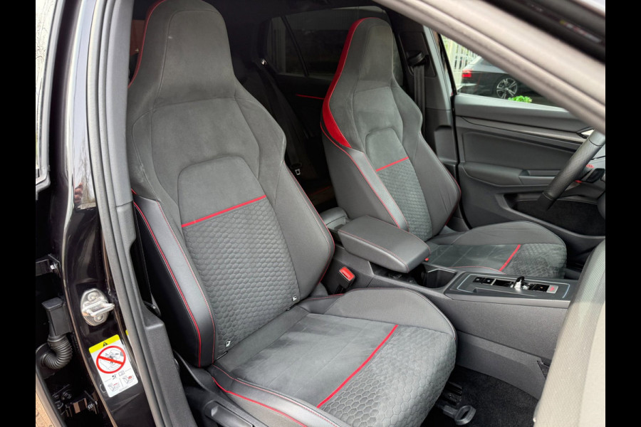 Volkswagen Golf 2.0 TSI GTI Clubsport | DSG | Pano | 300PK!