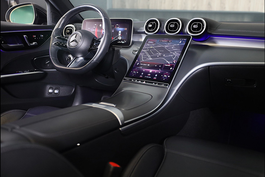 Mercedes-Benz C-Klasse 300 e AMG 63 Look / Massage / Burmester / Head Up / 360 Camera / Acc / Elek Stoelen / Open Pano / 20 Inch