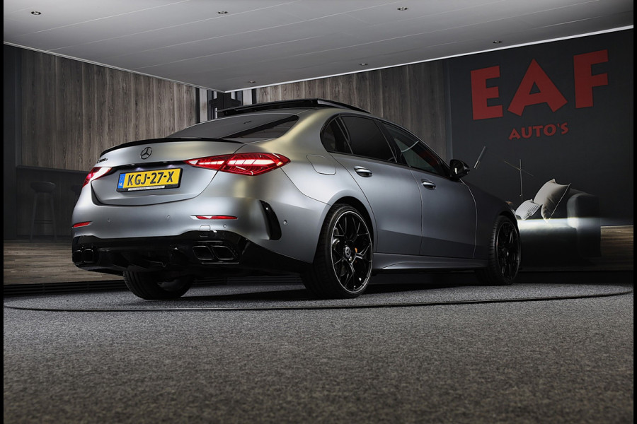 Mercedes-Benz C-Klasse 300 e AMG 63 Look / Massage / Burmester / Head Up / 360 Camera / Acc / Elek Stoelen / Open Pano / 20 Inch
