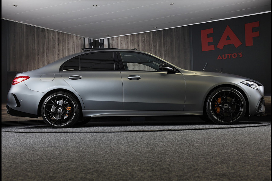 Mercedes-Benz C-Klasse 300 e AMG 63 Look / Massage / Burmester / Head Up / 360 Camera / Acc / Elek Stoelen / Open Pano / 20 Inch