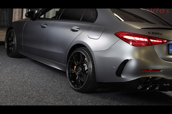 Mercedes-Benz C-Klasse 300 e AMG 63 Look / Massage / Burmester / Head Up / 360 Camera / Acc / Elek Stoelen / Open Pano / 20 Inch