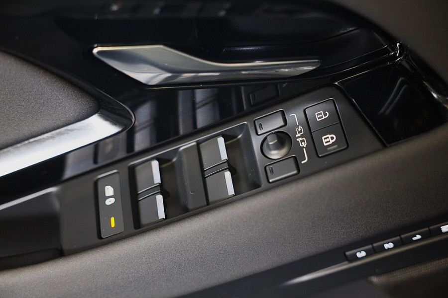 Land Rover Range Rover Evoque 1.5 P270e PHEV AWD Dynamic HSE / Memory / Acc / Lane Assist / Leder / MERIDIAN / 360 Camera / Pano