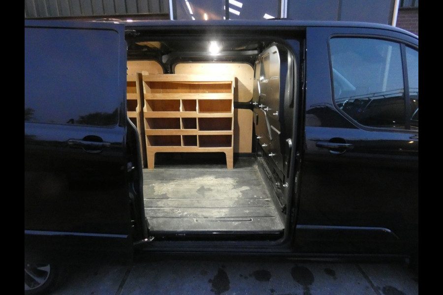 Ford Transit Custom 320 2.0 TDCI L2H1 Sport* navi/cam*xenon*