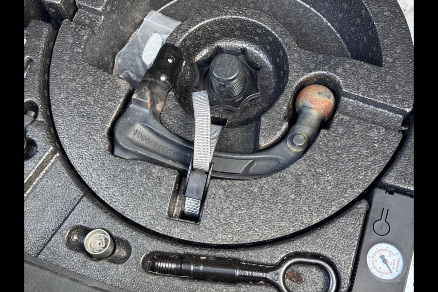 Volkswagen T-Roc 1.5 TSI 3x R-Line Pano/Camera/AppleCarPlay