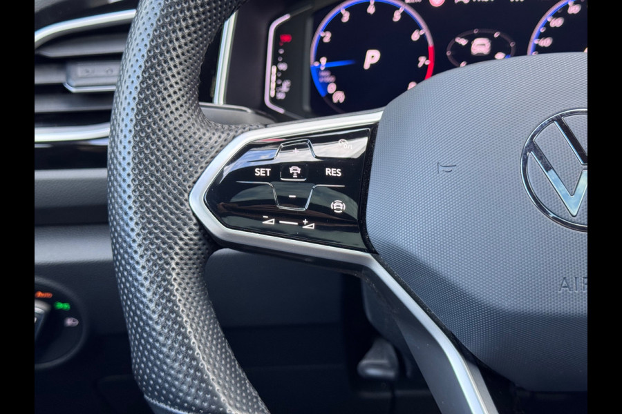 Volkswagen T-Roc 1.5 TSI 3x R-Line Pano/Camera/AppleCarPlay