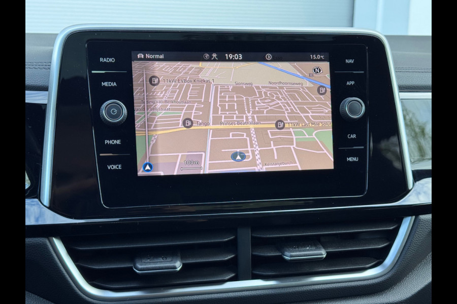 Volkswagen T-Roc 1.5 TSI 3x R-Line Pano/Camera/AppleCarPlay