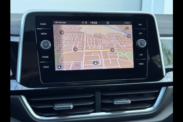 Volkswagen T-Roc 1.5 TSI 3x R-Line Pano/Camera/AppleCarPlay