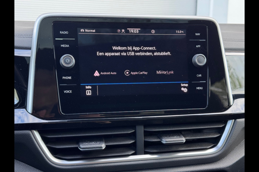 Volkswagen T-Roc 1.5 TSI 3x R-Line Pano/Camera/AppleCarPlay