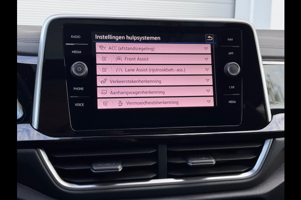 Volkswagen T-Roc 1.5 TSI 3x R-Line Pano/Camera/AppleCarPlay
