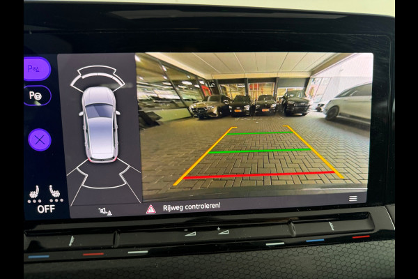 Volkswagen Golf 1.4 eHybrid GTE Pano|Keyless|IQ|Sfeer|In.BTW