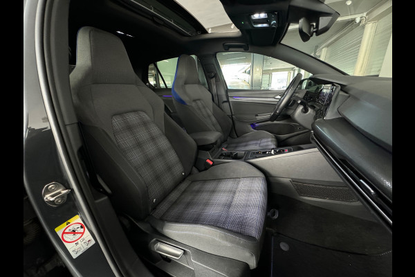 Volkswagen Golf 1.4 eHybrid GTE Pano|Keyless|IQ|Sfeer|In.BTW