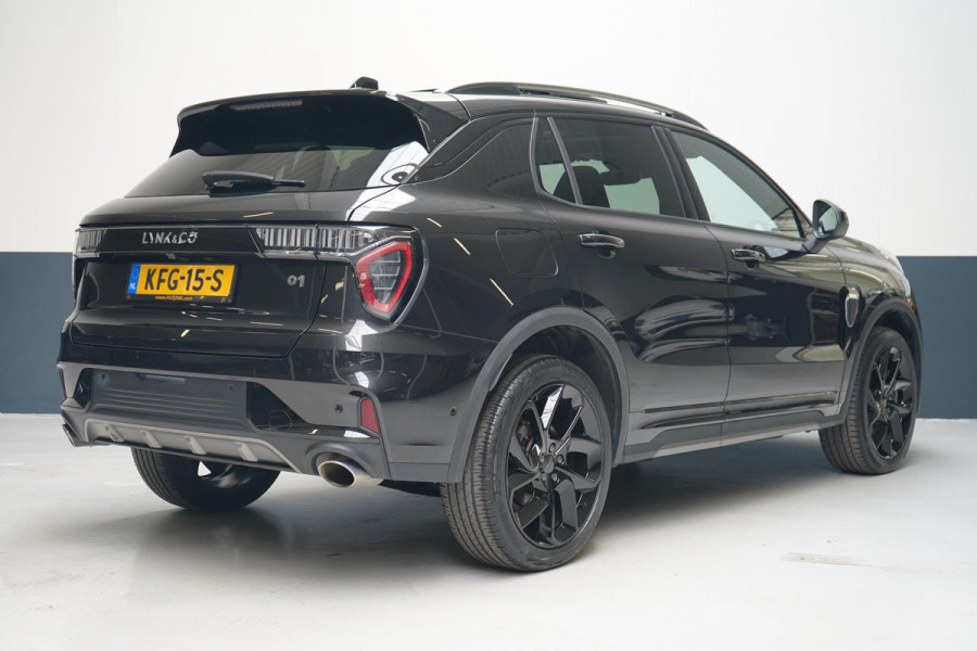 Lynk & Co 01 1.5 | Zwart optiek | Panoramadak | Navigatie | Memory | Apple CarPlay