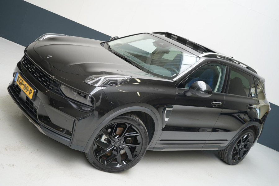 Lynk & Co 01 1.5 | Zwart optiek | Panoramadak | Navigatie | Memory | Apple CarPlay