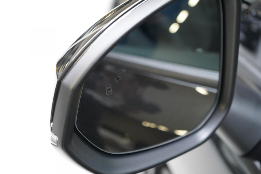 Lynk & Co 01 1.5 | Zwart optiek | Panoramadak | Navigatie | Memory | Apple CarPlay
