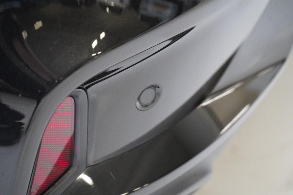 Lynk & Co 01 1.5 | Zwart optiek | Panoramadak | Navigatie | Memory | Apple CarPlay