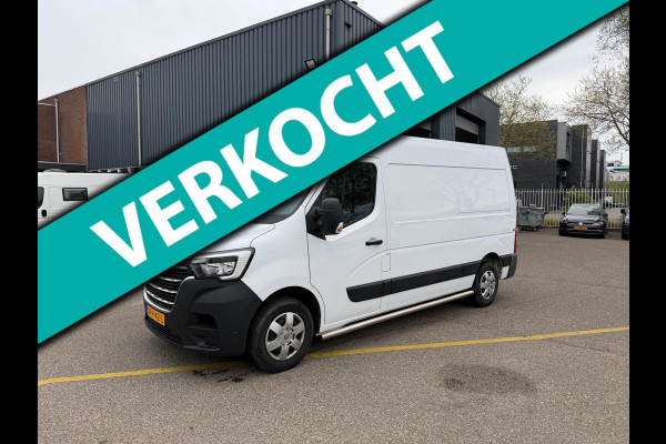 Renault Master T35 2.3 dCi 150PK L2H2 Energy Work Edition / Camera / Trekhaak / 3 zits / Navi met app connect