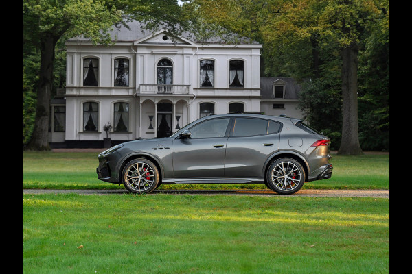 Maserati Grecale 3.0 V6 Trofeo 530pk | 2e eig | Carbon Pack | Pano-dak | Sonus Faber | NL-auto
