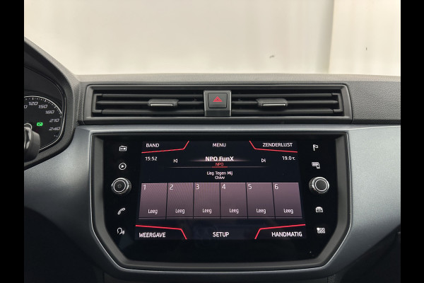 Seat Arona 1.0 TSI Style Business Intense (INCL-BTW) Aut. *ADAPTIVE-CRUISE | NAVI-FULLMAP | KEYLESS | CAMERA | DAB | CARPLAY | PRIVACY-GLASS | ECC | PDC | 16''ALU*