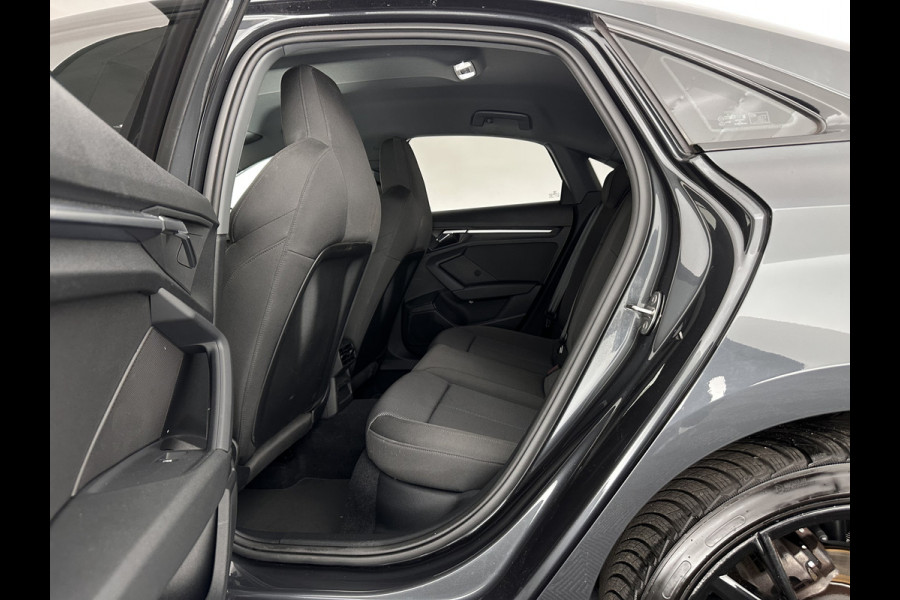 Audi A3 Limousine 30 TFSI Advanced edition (INCL-BTW) Aut. *FULL-LED | ADAPTIVE-CRUISE | DIGI-COCKPIT | SPORTSEATS | NAVI-FULLMAP | PRIVACY-GLASS | SHIFTPADDLES | DAB | ECC | PDC | 19''ALU*