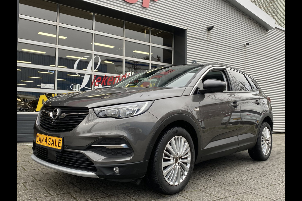 Opel Grandland X 1.2 Turbo Innovation - Panorama dak I Navigatie/Apple CarPlay I Airco I LED I PDC I Sport velgen I Dealer onderh.