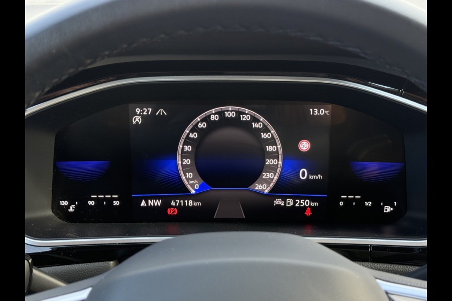 Volkswagen T-Roc 1.0 TSI R-Line Business | Trekhaak | ACC | IQ Light | Camera | DAB+