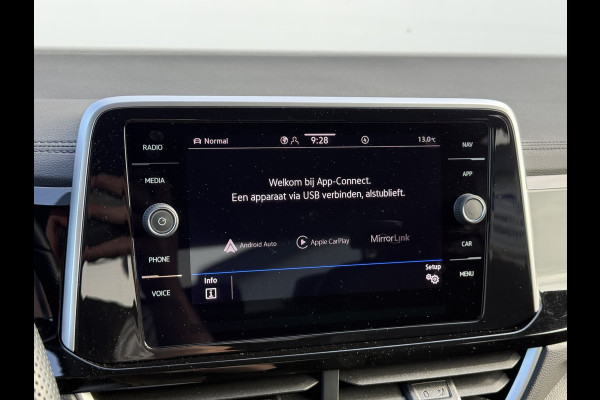 Volkswagen T-Roc 1.0 TSI R-Line Business | Trekhaak | ACC | IQ Light | Camera | DAB+