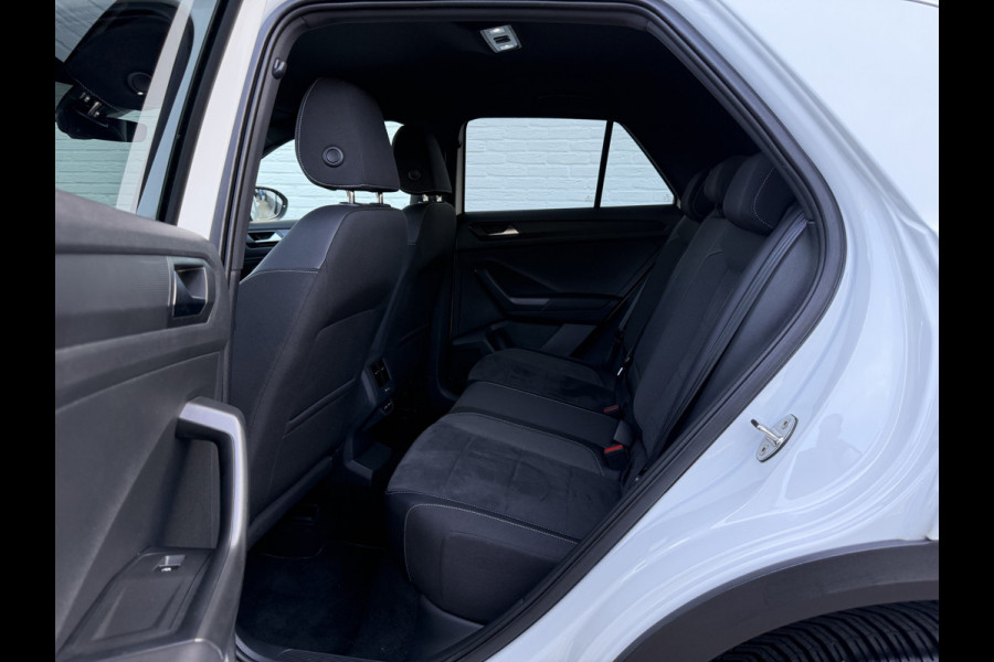 Volkswagen T-Roc 1.0 TSI R-Line Business | Trekhaak | ACC | IQ Light | Camera | DAB+